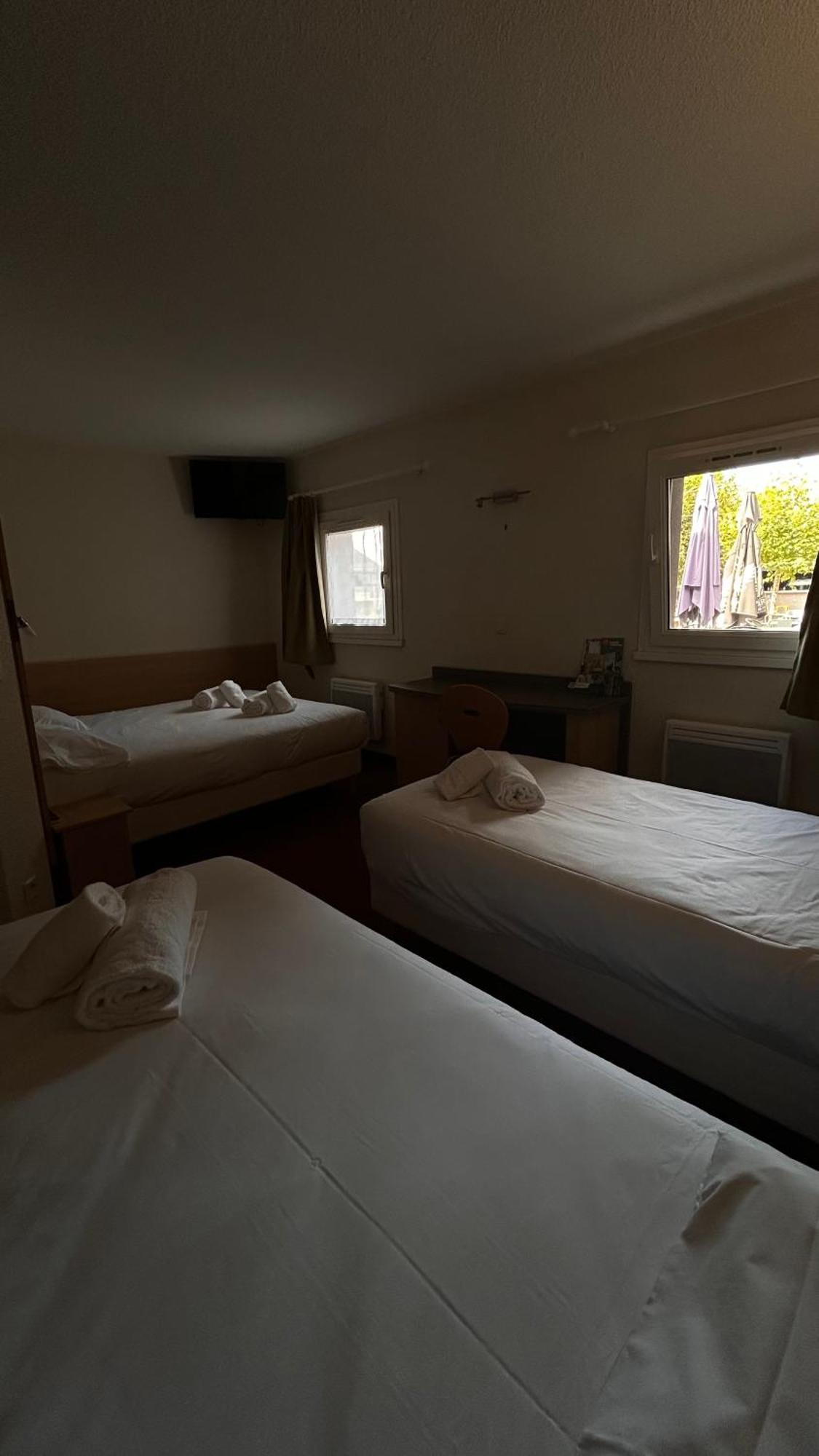 Beaujour & Bonsoir Hotel - Restaurant Villy-le-Pelloux ภายนอก รูปภาพ