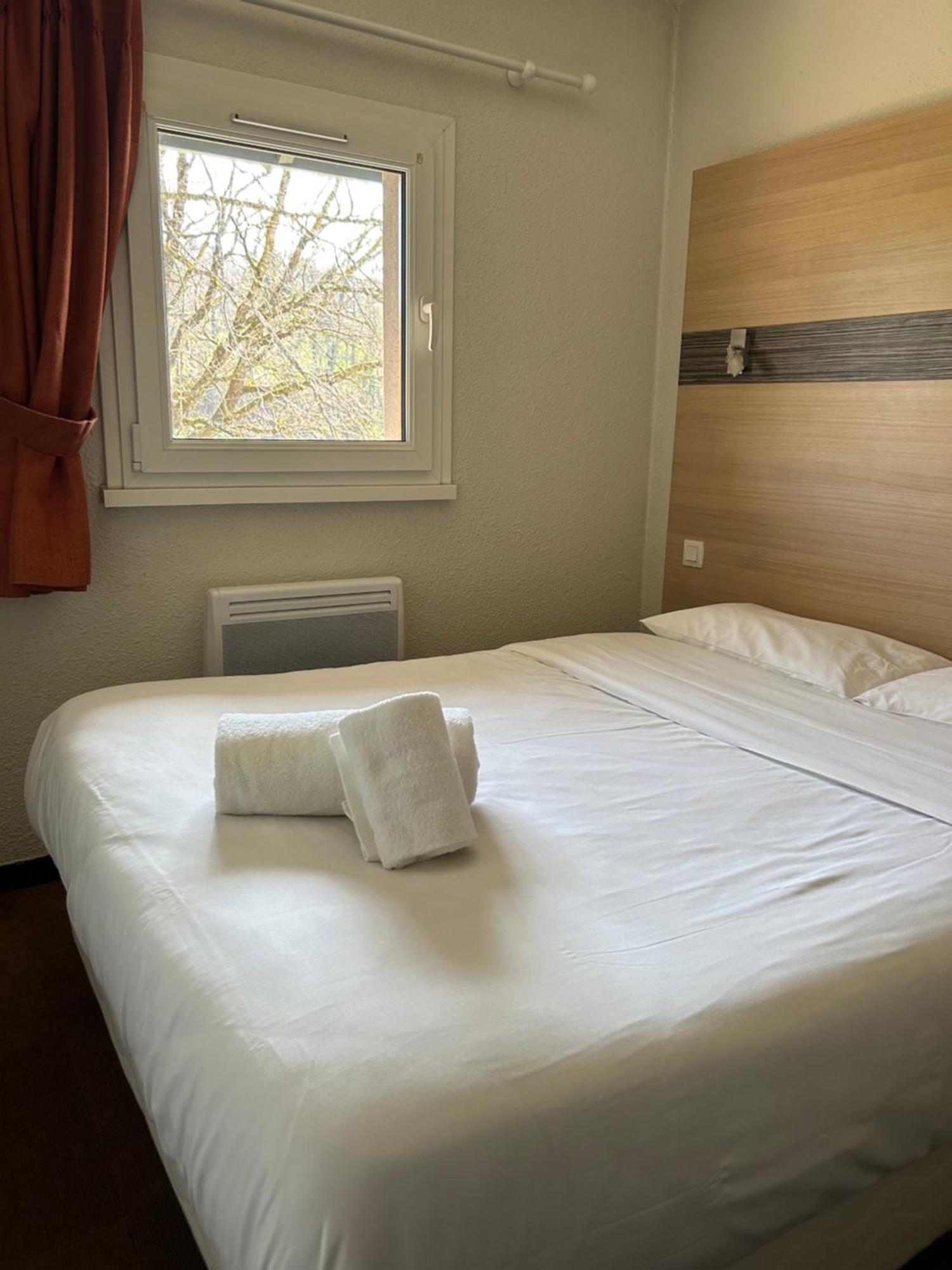 Beaujour & Bonsoir Hotel - Restaurant Villy-le-Pelloux ภายนอก รูปภาพ