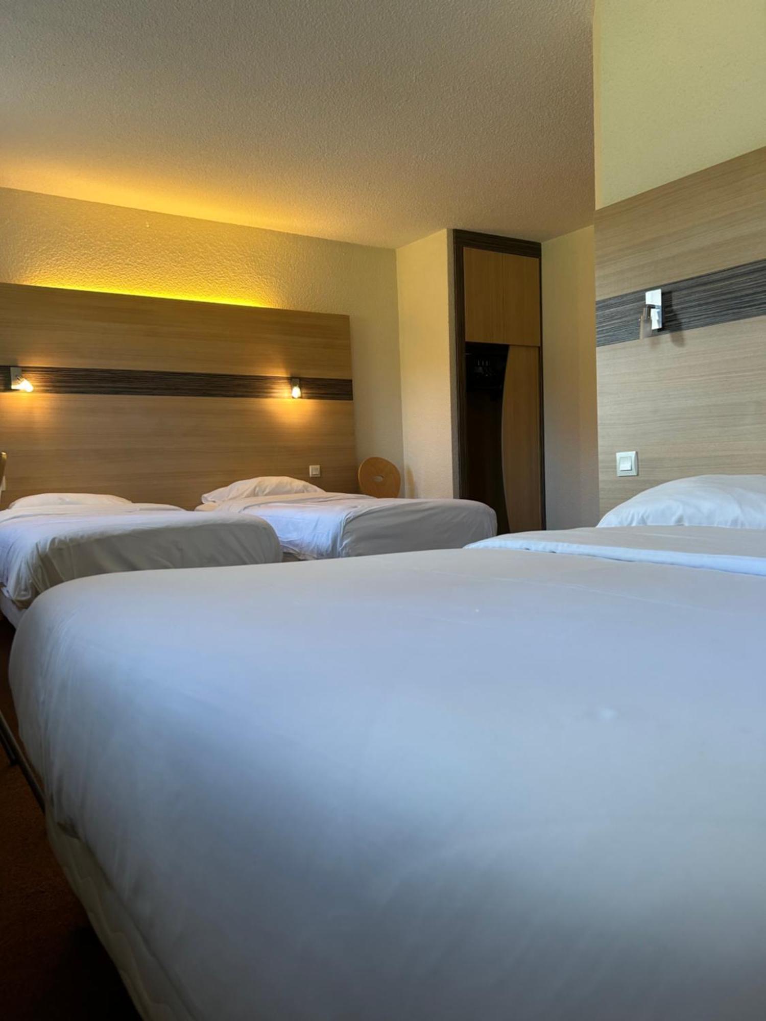 Beaujour & Bonsoir Hotel - Restaurant Villy-le-Pelloux ภายนอก รูปภาพ