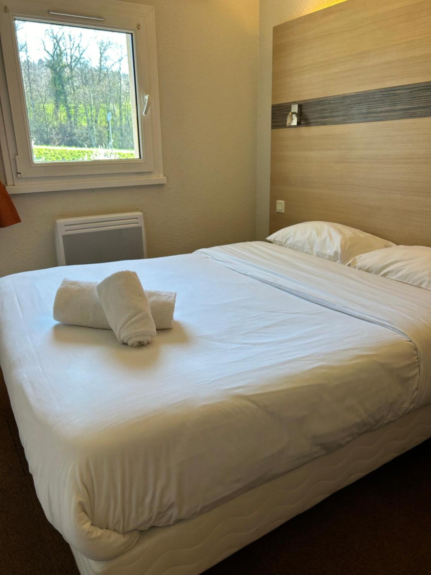 Beaujour & Bonsoir Hotel - Restaurant Villy-le-Pelloux ภายนอก รูปภาพ