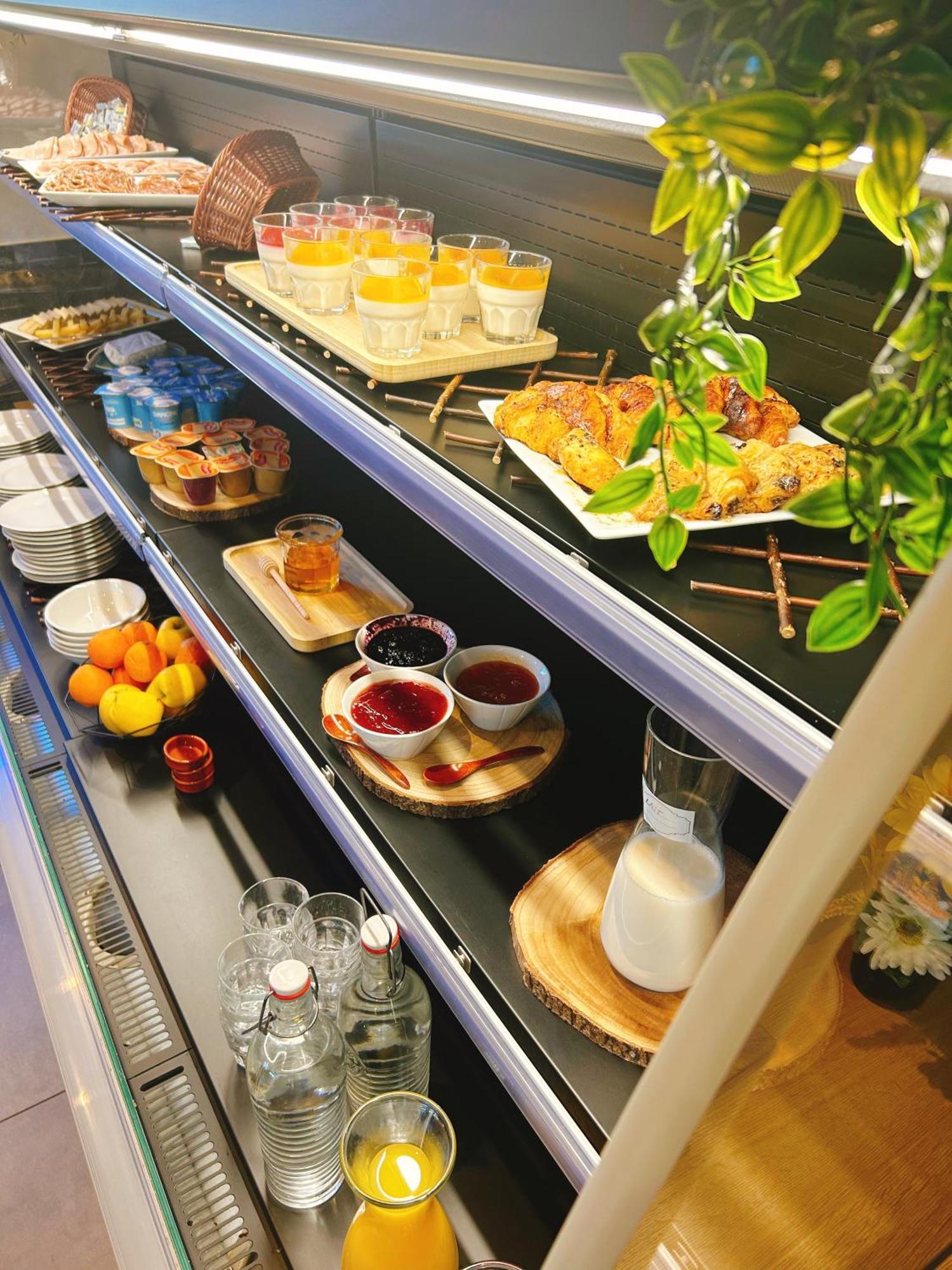 Beaujour & Bonsoir Hotel - Restaurant Villy-le-Pelloux ภายนอก รูปภาพ