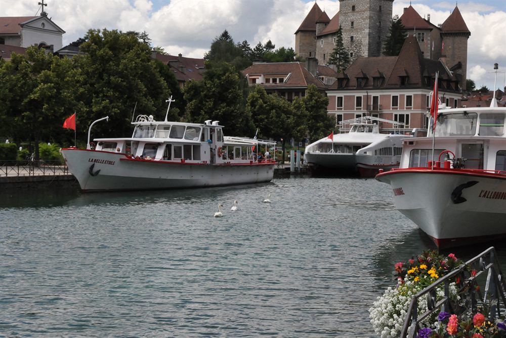 Beaujour & Bonsoir Hotel - Restaurant Villy-le-Pelloux ภายนอก รูปภาพ